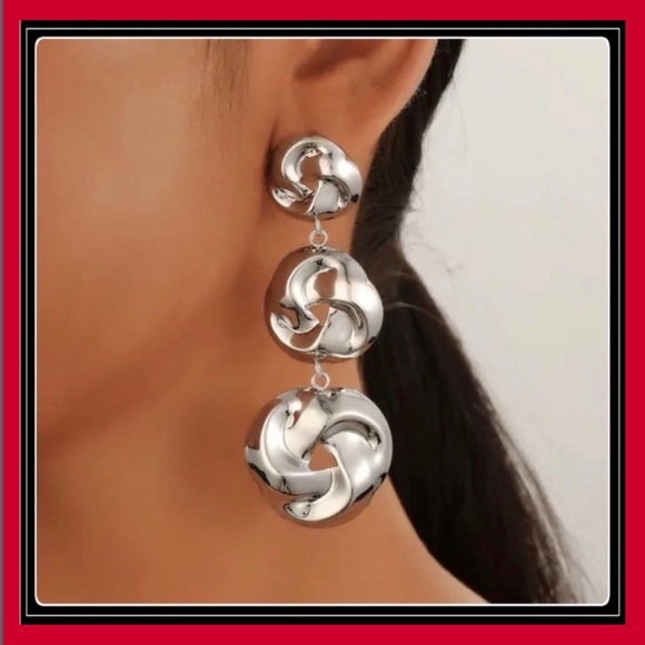None Jewelry - Clearance! NEW SILVER TRIPLE TEXTURED BUN DROP EARRINGS